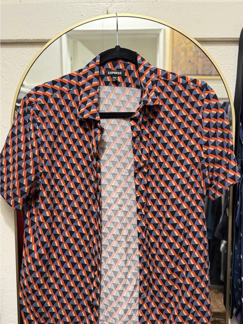 Express Men’s Short Sleeve Geometric Button-Down Shirt - Navy & Orange